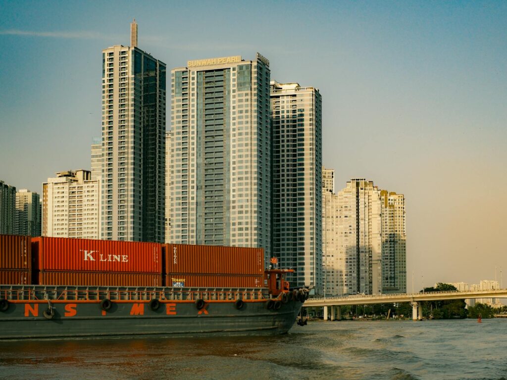 economia do brasil: China: entenda desdobramentos de não cobrar novas tarifas dos EUA.