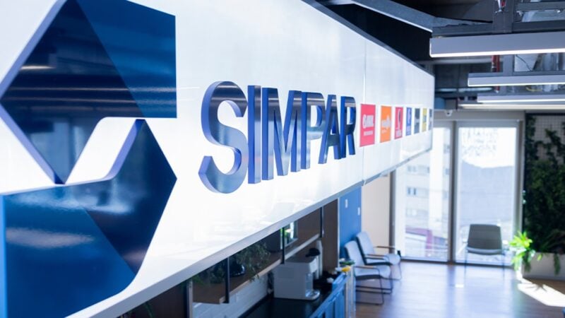Simpar (SIMH3) recua após venda de subsidiária; analistas avaliam operação positivamente