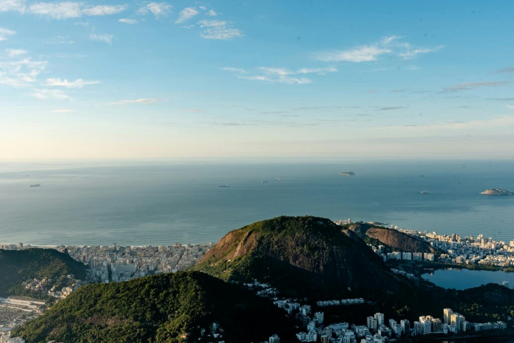 cinema & arte: Marvel: Yahya Abdul-Mateen busca papel dos sonhos no trailer da série.