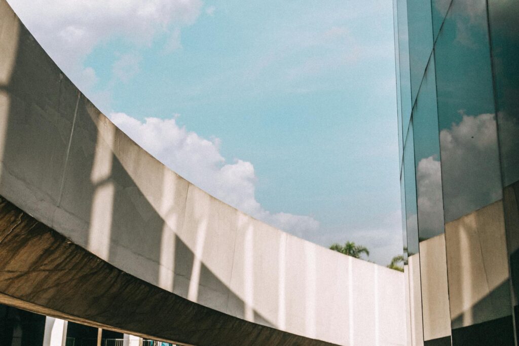 transporte & mobilidade: Trens e sinalização testados simultaneamente na Linha 17 do metrô.