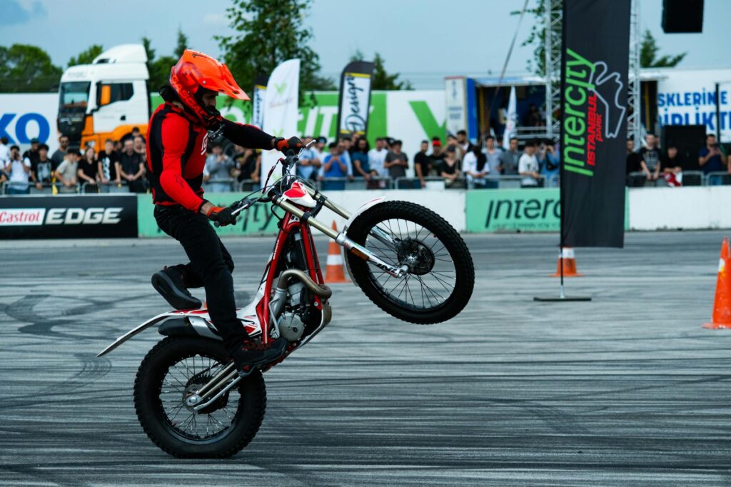 Esportes no Brasil e no Mundo: Monte Everest: Descida de esqui não parece atraente para todos.