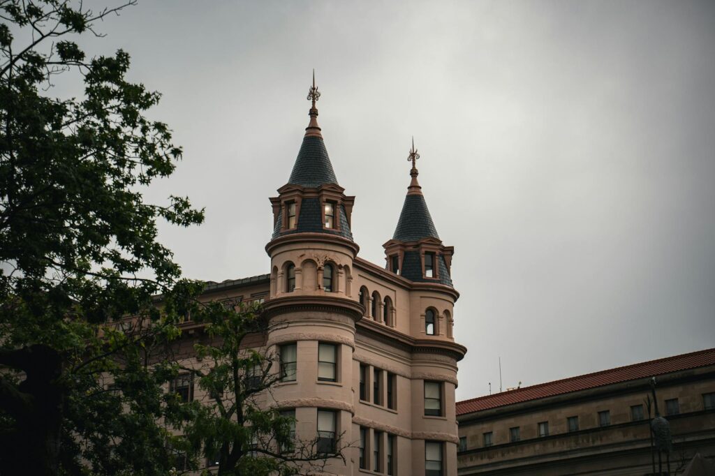 política nacional: Bolsonaro: Médicos optam por procedimento após crise de soluço.
